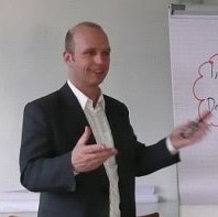 The Trainer-Team 6 palme quadrat